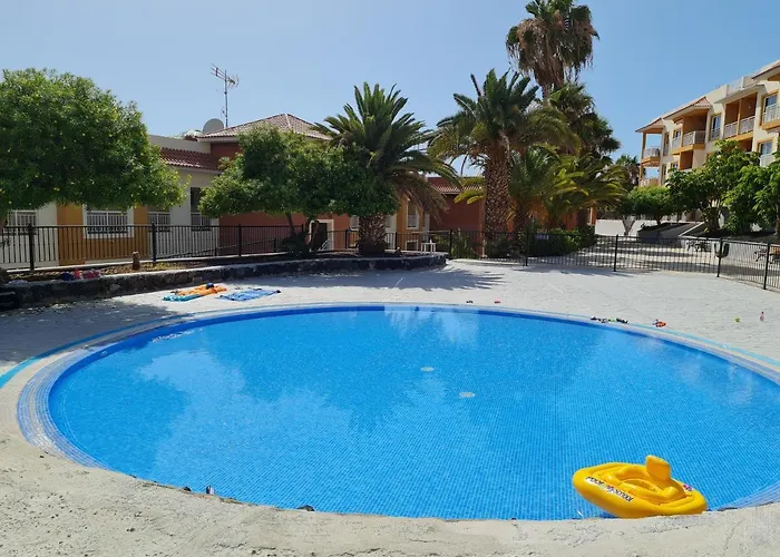 Estrella Del Sur カジャオ・サルバヘ